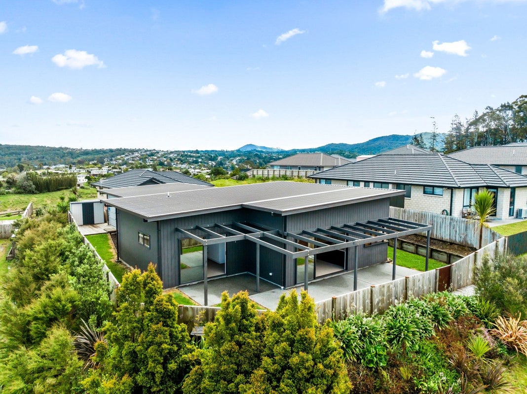 7 Topfield Place, Port Whangarei, Whangarei - Carousel 2