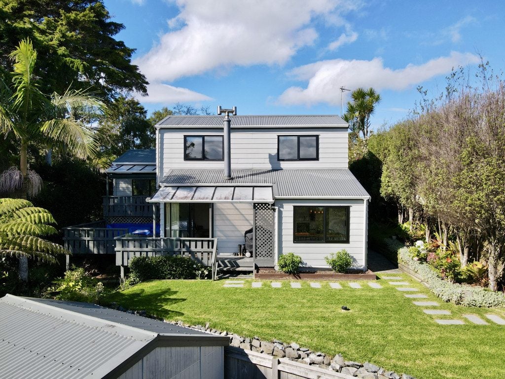 17 Northfield Road, Waitakere, Auckland - Carousel 1