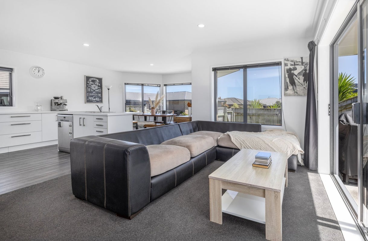 9 Aqua Way, Paraparaumu - Carousel 2