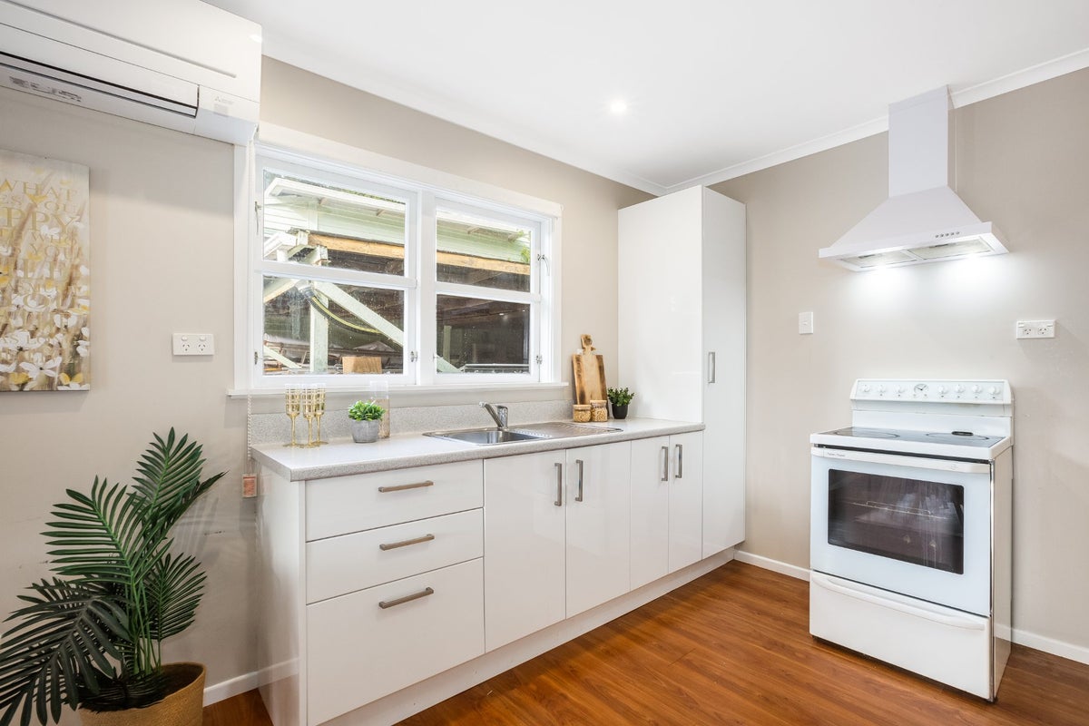 110A Hine Road, Wainuiomata, Lower Hutt - Carousel 2