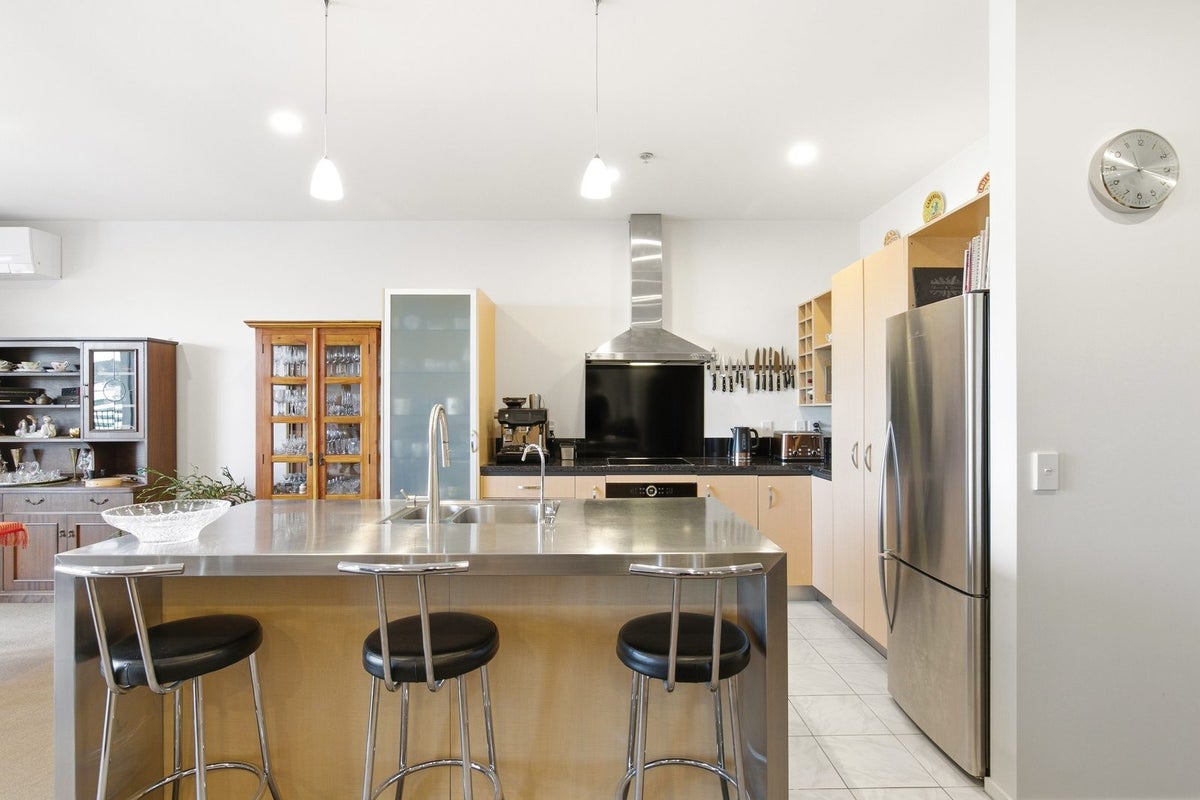 510/107 Thorndon Quay, Pipitea, Wellington - Carousel 2