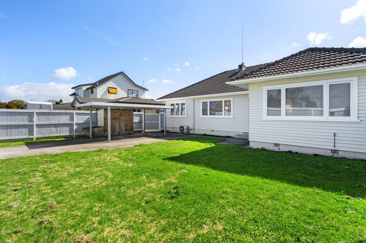 41 Pooles Road, Greerton, Tauranga - Carousel 24