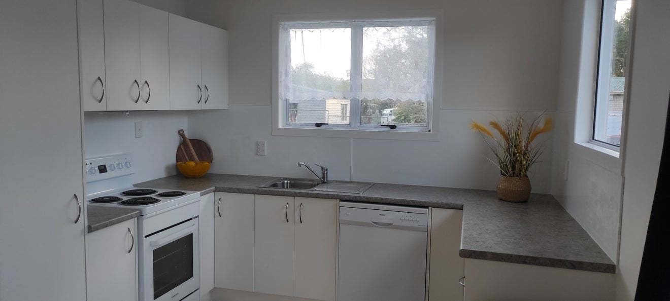 14 Tampin Road, Hillpark, Auckland - Carousel 2