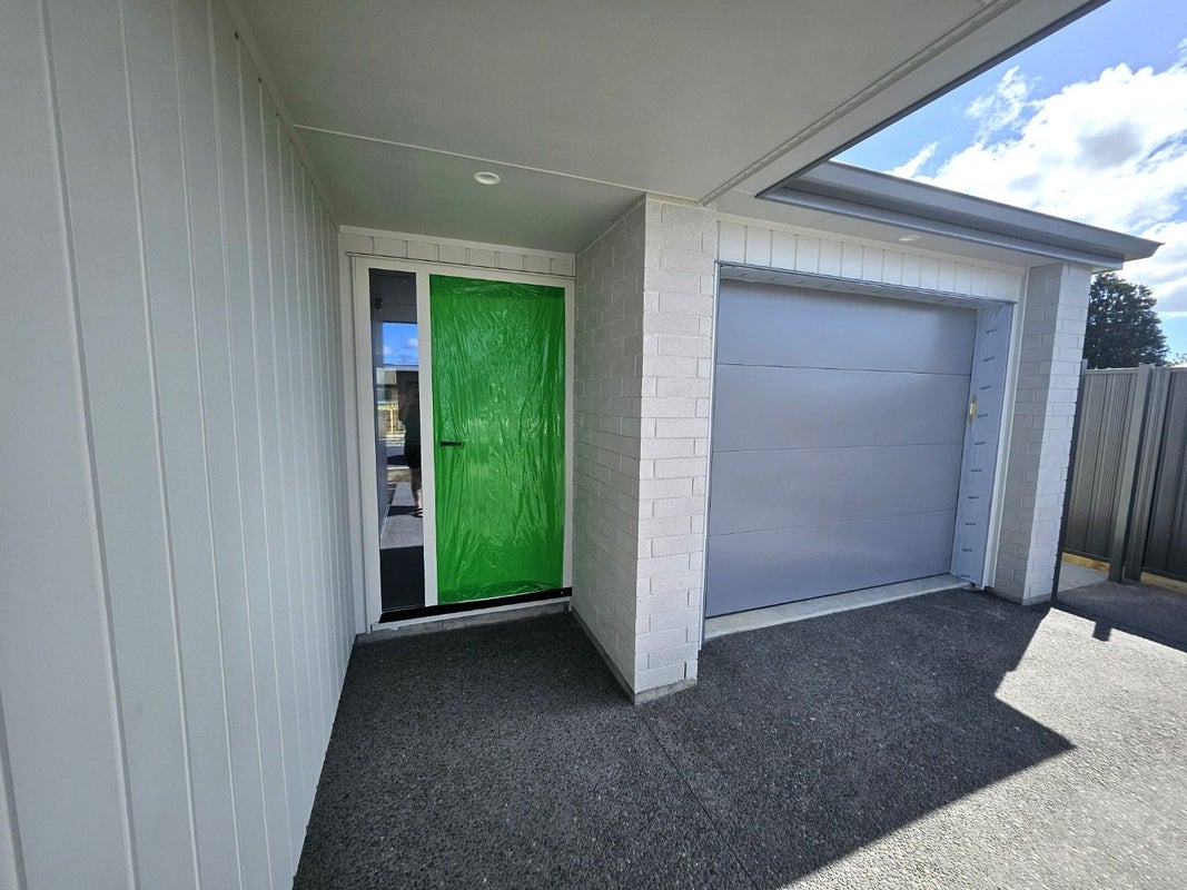 27 Hammick Crescent, Pyes Pa, Tauranga - Carousel 2