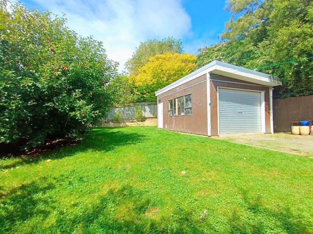 33 Ernest Street, Ranui, Porirua - Carousel 16