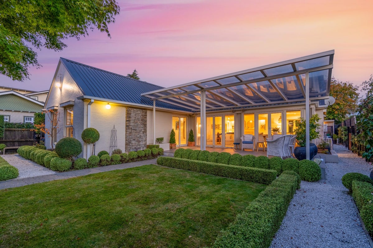 10 Wai-Iti Terrace, Burnside, Christchurch - Carousel 1