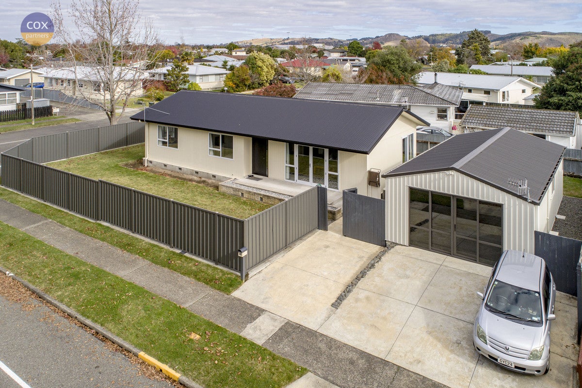 87 Westminster Avenue, Tamatea, Napier - Carousel 1