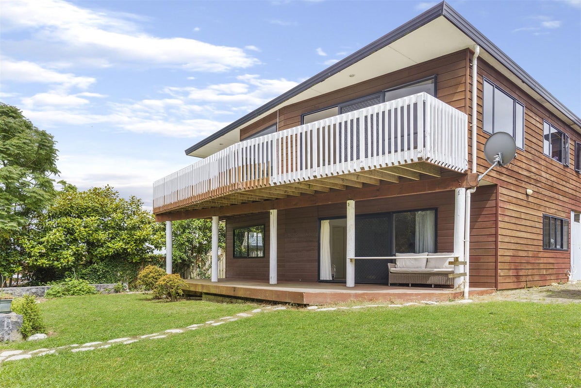 14 McCahill Views, Botany Downs, Auckland - Carousel 35