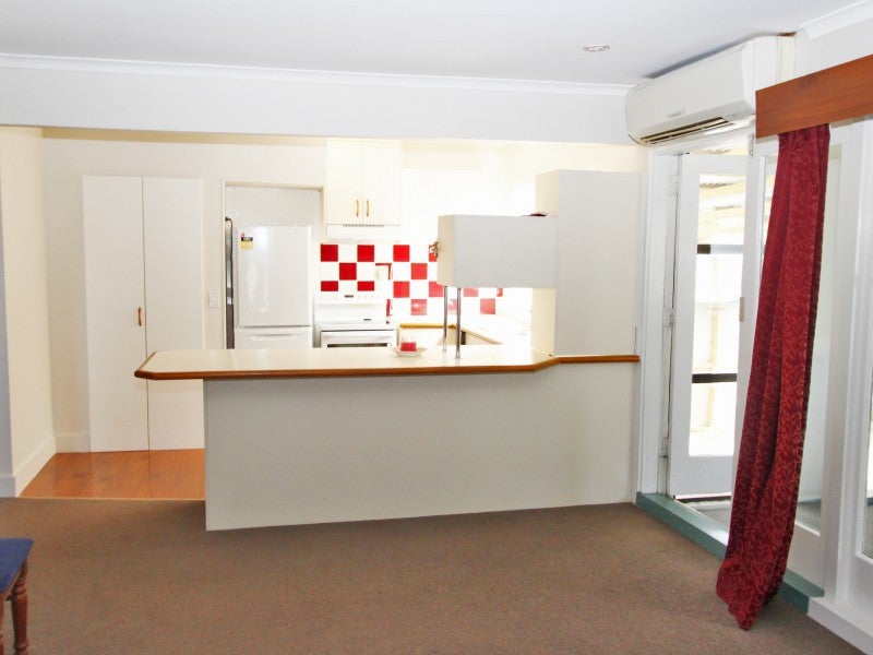 25 Tremewan Street, Tawa, Wellington - Carousel 1