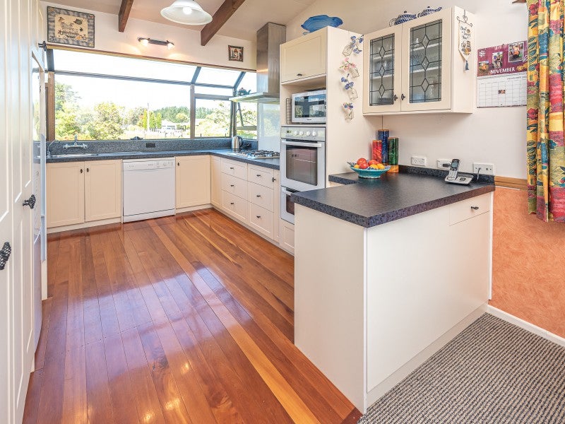 9 Marybank Road, Marybank, Whanganui - Carousel 2