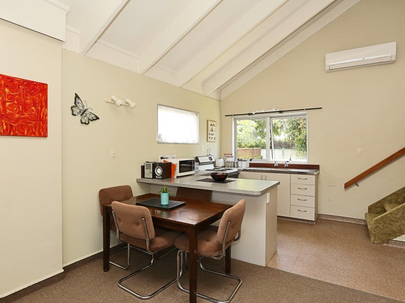 4 Dinniss Avenue, Regent, Whangarei - Carousel 2