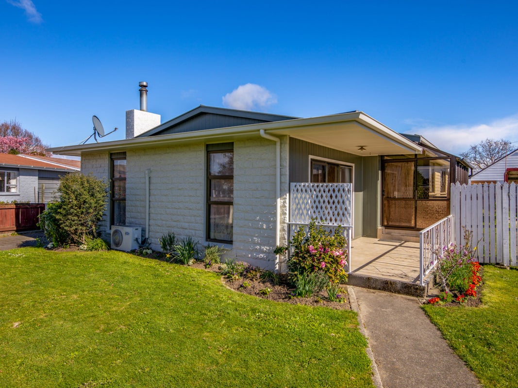 12 Snowden Crescent, Islington, Blenheim - Carousel 1