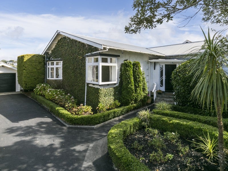8 Indus Street, Khandallah, Wellington - Carousel 1