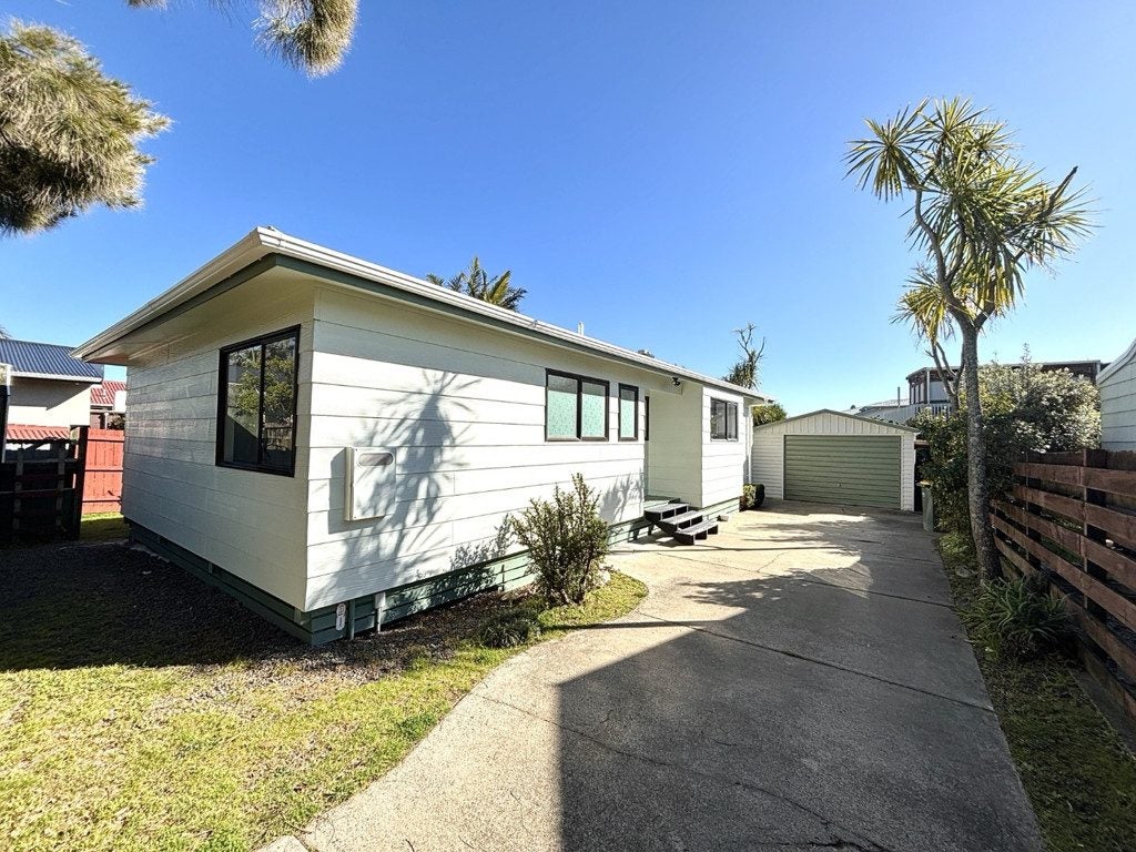 301B Pohutukawa Avenue, Ohope, Ohope - Carousel 1