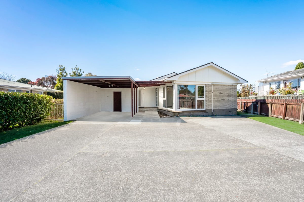 382 Great South Road, Opaheke, Papakura - Carousel 1