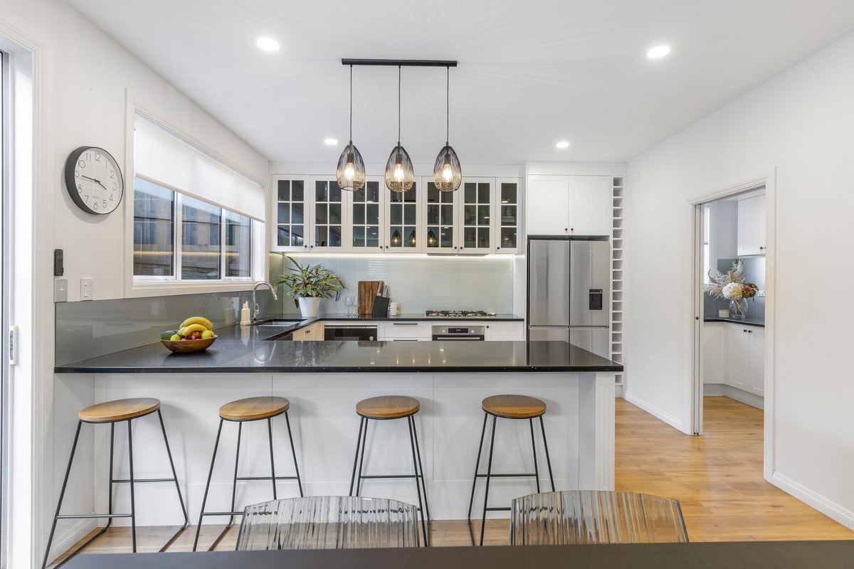 40 Kenmure Avenue, Forrest Hill, Auckland - Carousel 2