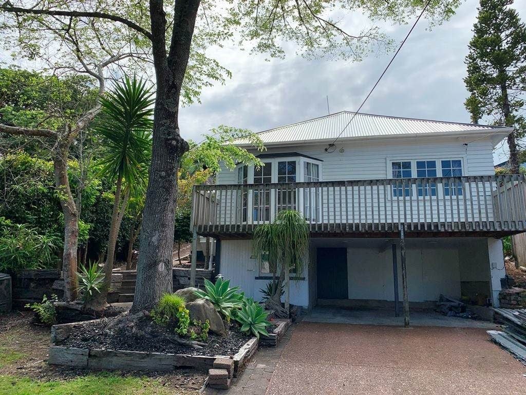 41 Seaton Road, Murrays Bay, Auckland - Carousel 1