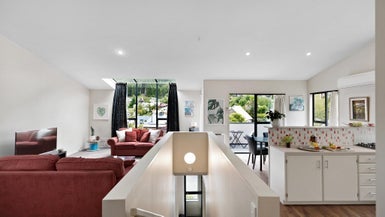 221A Fernhill Road, Sunshine Bay, Queenstown - Carousel 1