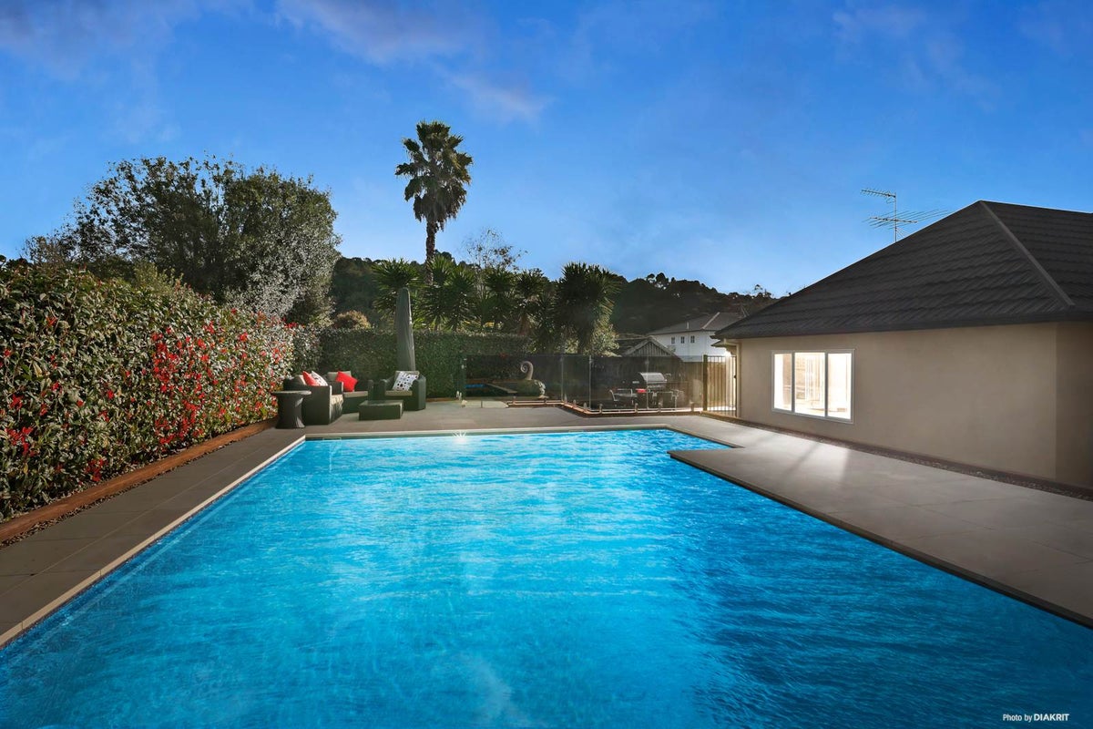15 Lucas Way, Albany, Auckland - Carousel 2