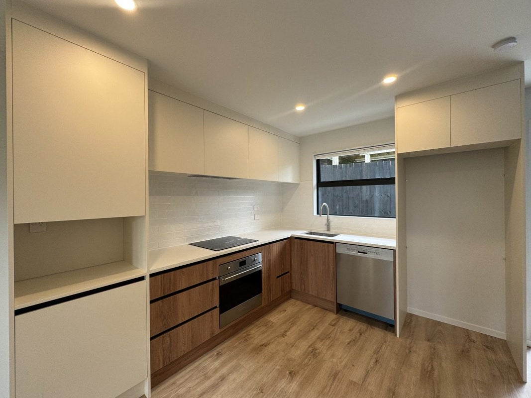 5/268 Rangatira Road, Beach Haven, Auckland - Carousel 2