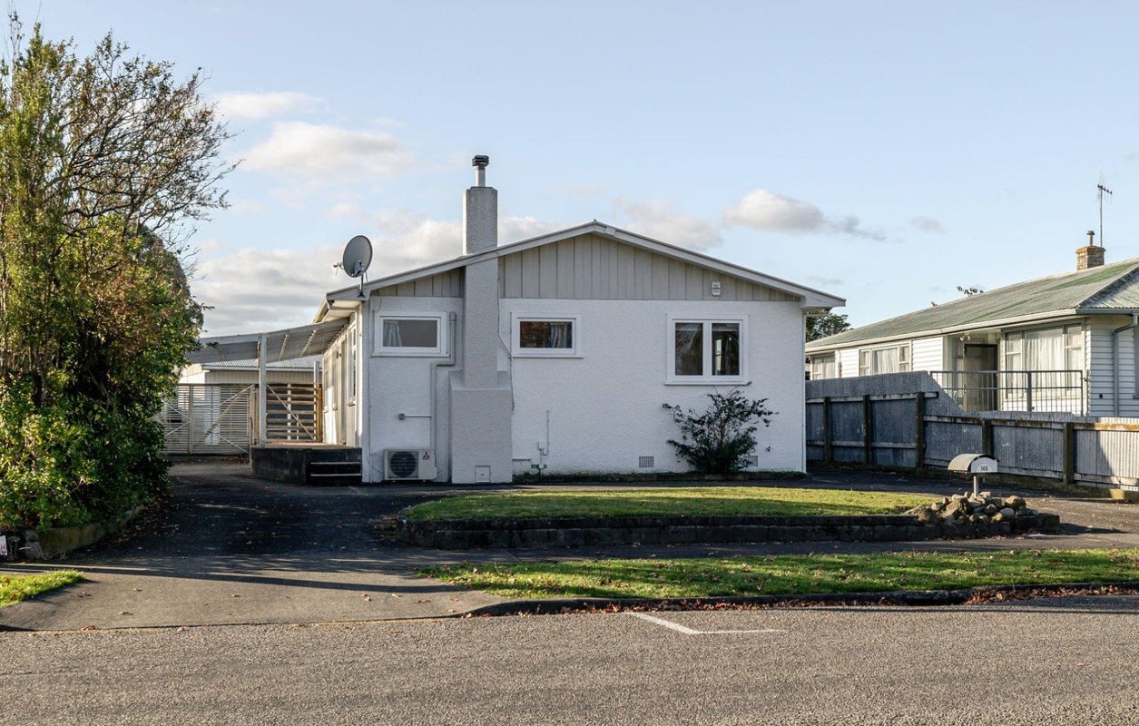 148 Highbury Avenue, Highbury, Palmerston North - Carousel 1