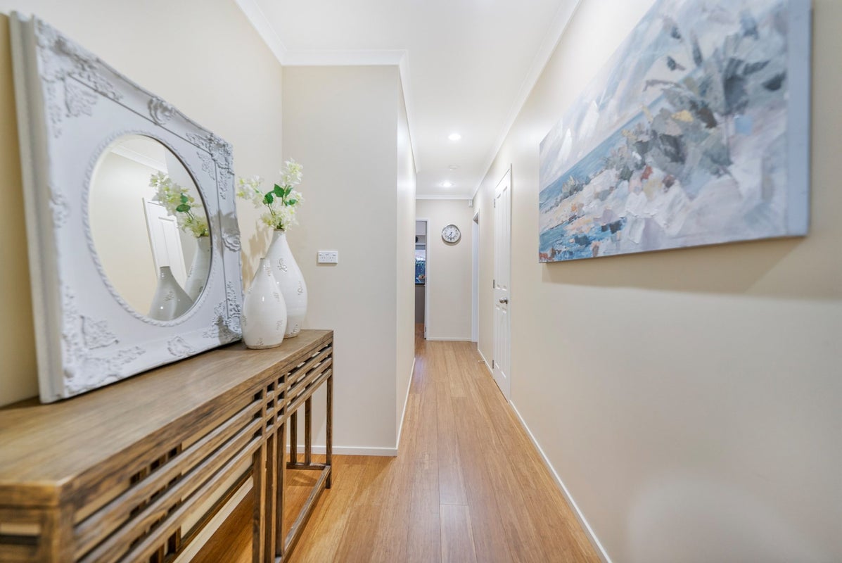 35 Baverstock Road, Flat Bush, Auckland - Carousel 2