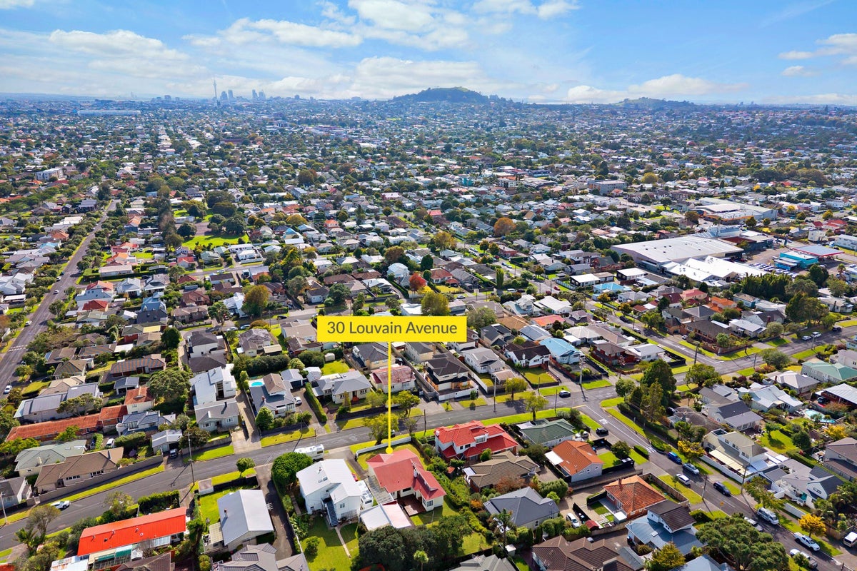 30 Louvain Avenue, Mount Roskill, Auckland - Carousel 37