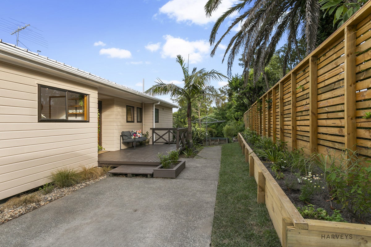 147A Glengarry Road, Glen Eden, Auckland - Carousel 2