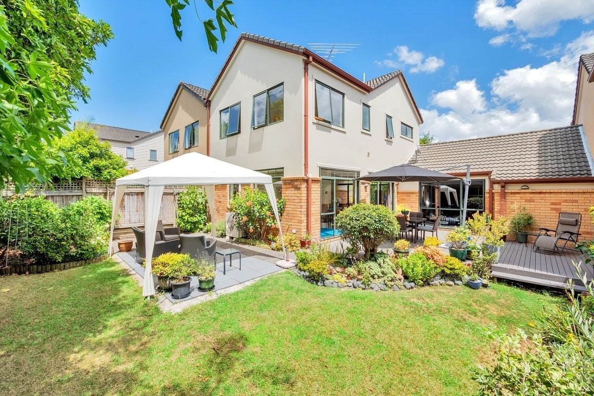 34 Villanova Place, Albany, Auckland - Carousel 1