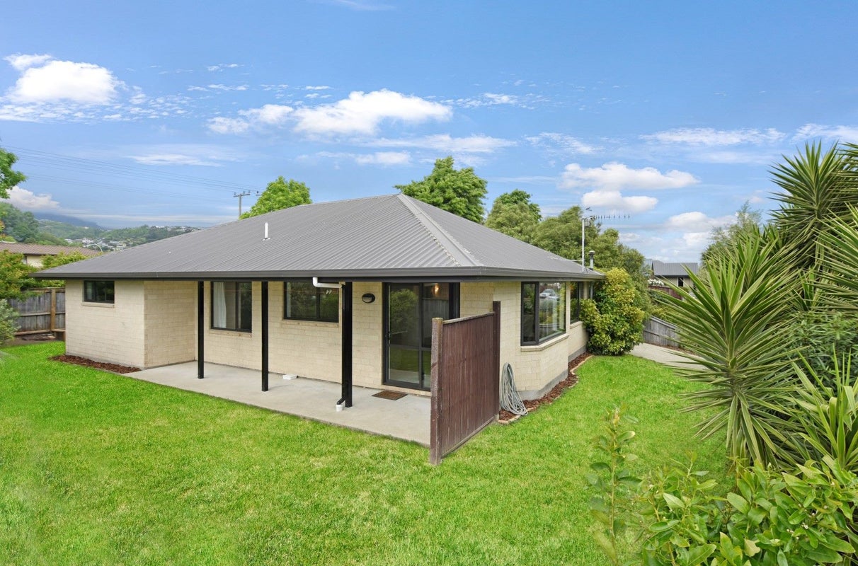 92 Fergusson Street, Stoke, Nelson - Carousel 1