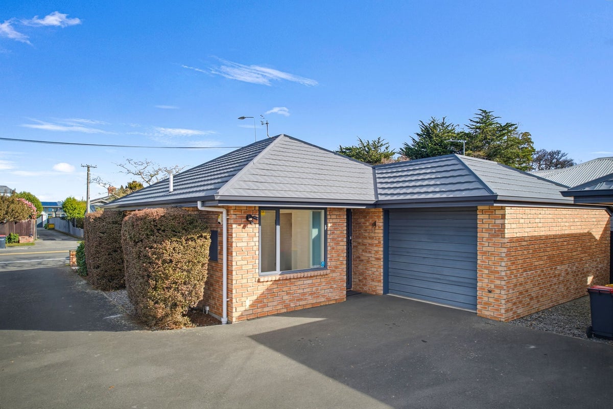 1/42 Sawyers Arms Road, Northcote, Christchurch - Carousel 1
