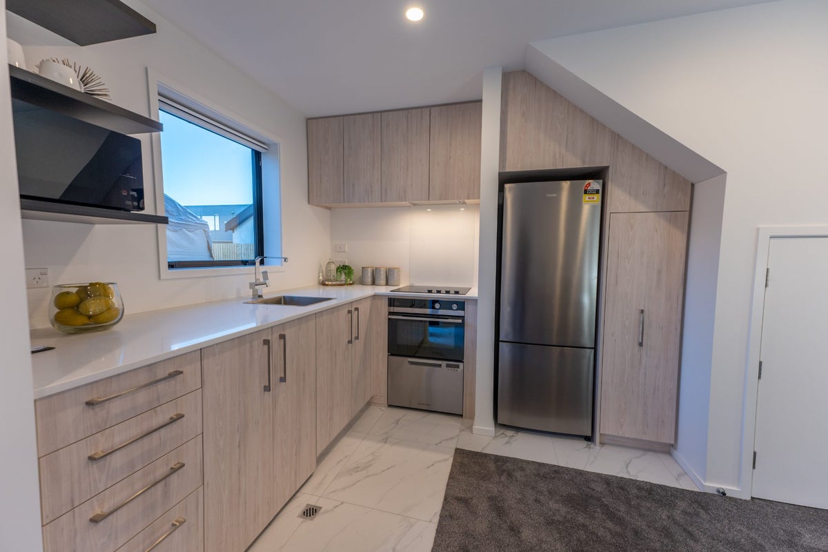 16/7 Spencer Street, Addington, Christchurch - Carousel 2
