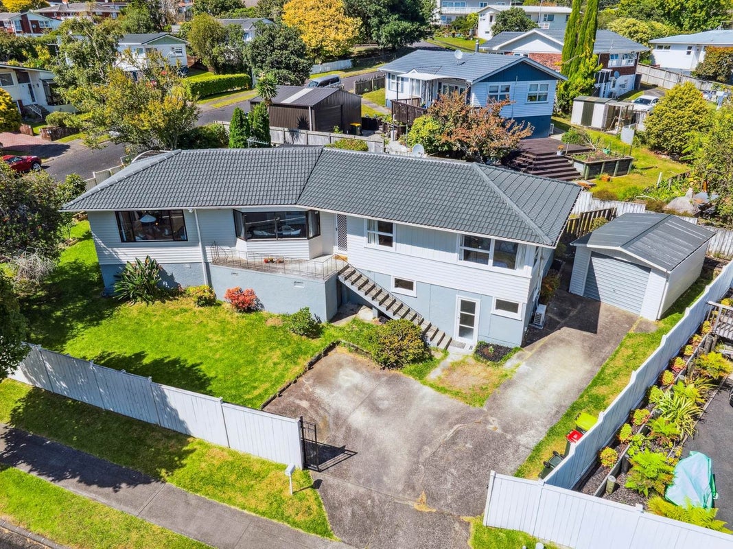 10 Beechdale Crescent, Pakuranga Heights, Auckland - Carousel 1