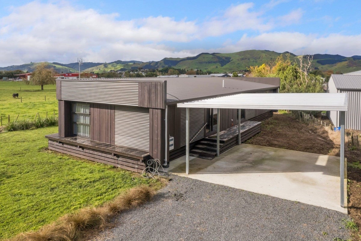 69 Junction Road, Paeroa, Paeroa - Carousel 15
