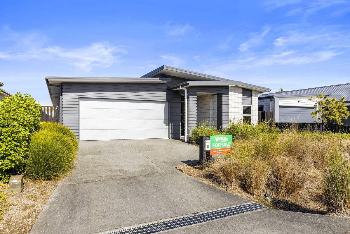 11 Alker Road, Chartwell, Hamilton - Carousel 1