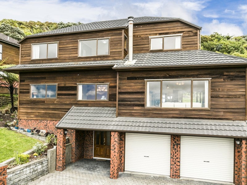 18 Kilsyth Street, Karori, Wellington - Carousel 1