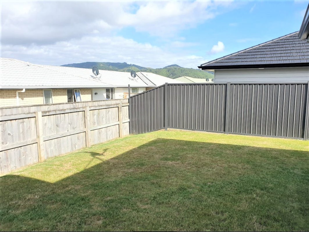 51 Buddle Road, Wallaceville, Upper Hutt - Carousel 11