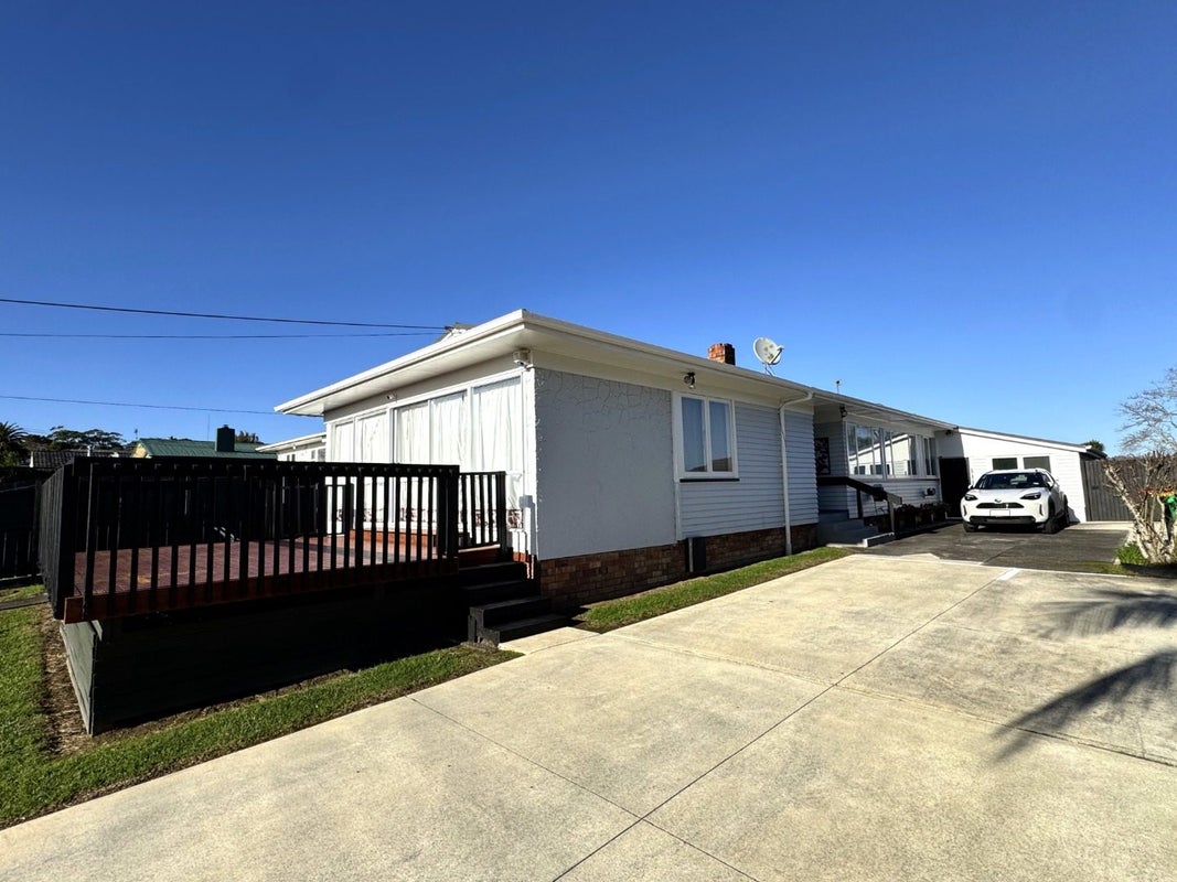 101 Sunnyside Road, Sunnyvale, Auckland - Carousel 1