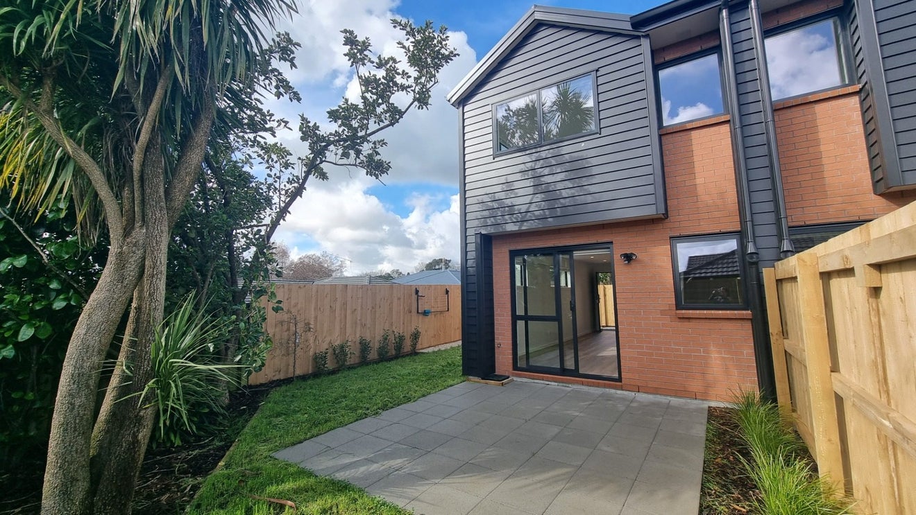 4/25 Childs Avenue, Pukekohe, Pukekohe - Carousel 1