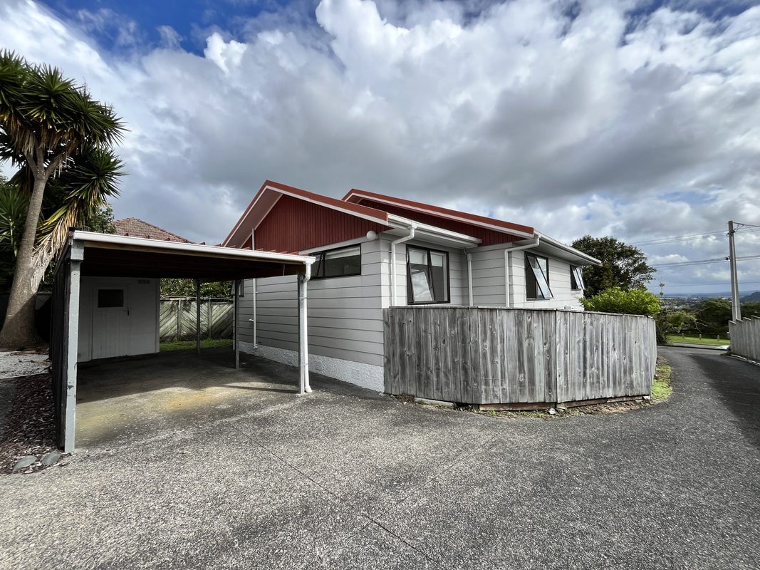 1/219 Glenfield Road, Hillcrest, Auckland - Carousel 9