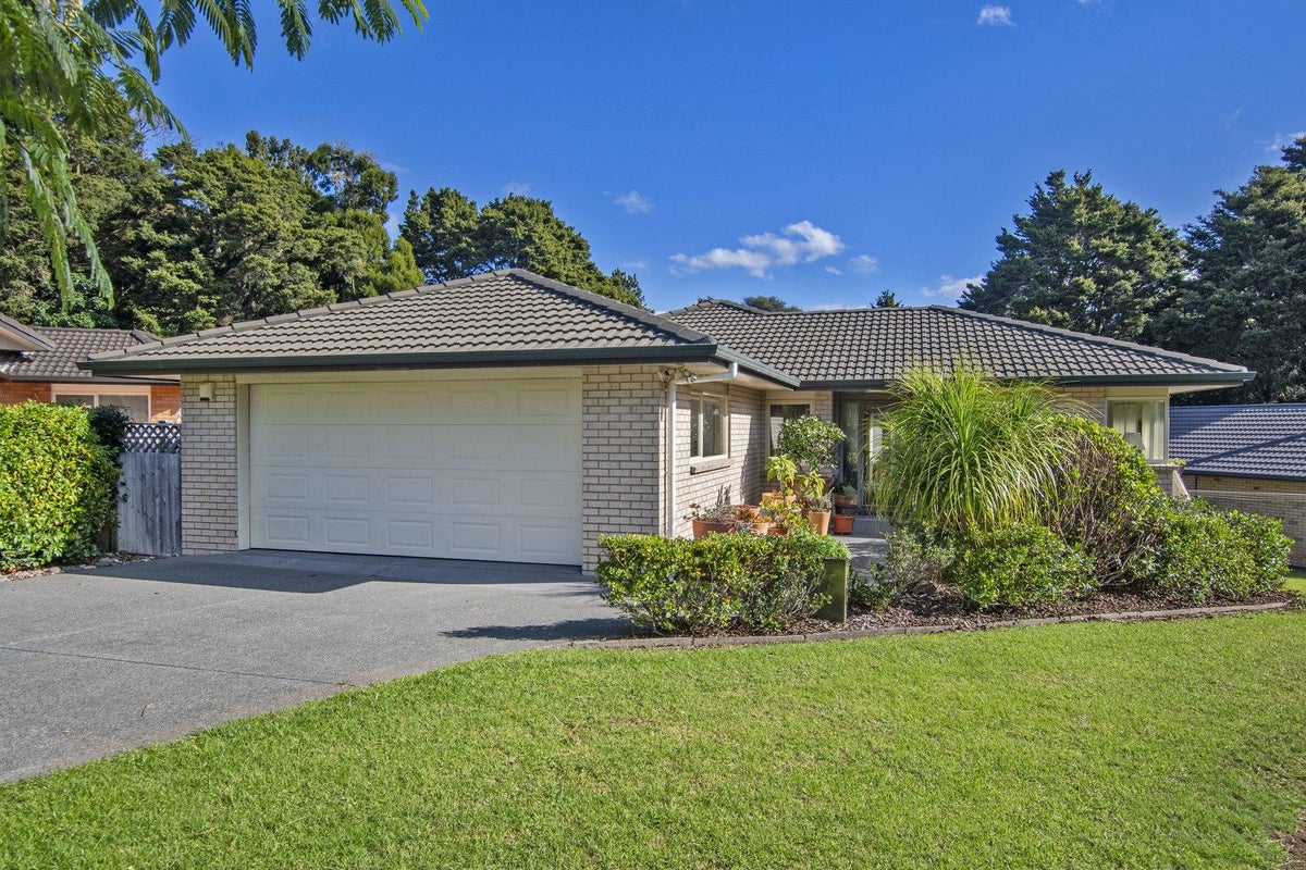 16 Halcyon Place, Whau Valley, Whangarei - Carousel 1