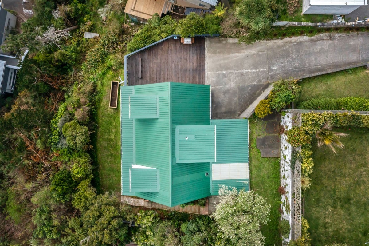 16 Sheridan Terrace, Johnsonville, Wellington - Carousel 28
