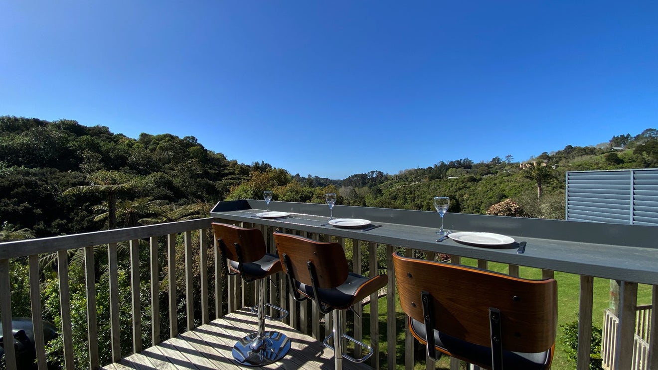 34 Hayley Lane, East Tamaki Heights, Auckland - Carousel 1
