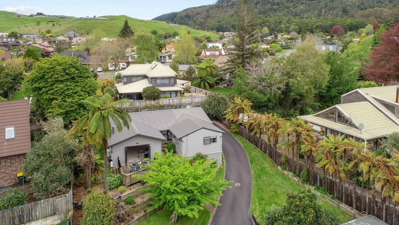 20 Selwyn Road, Lynmore, Rotorua - Carousel 35