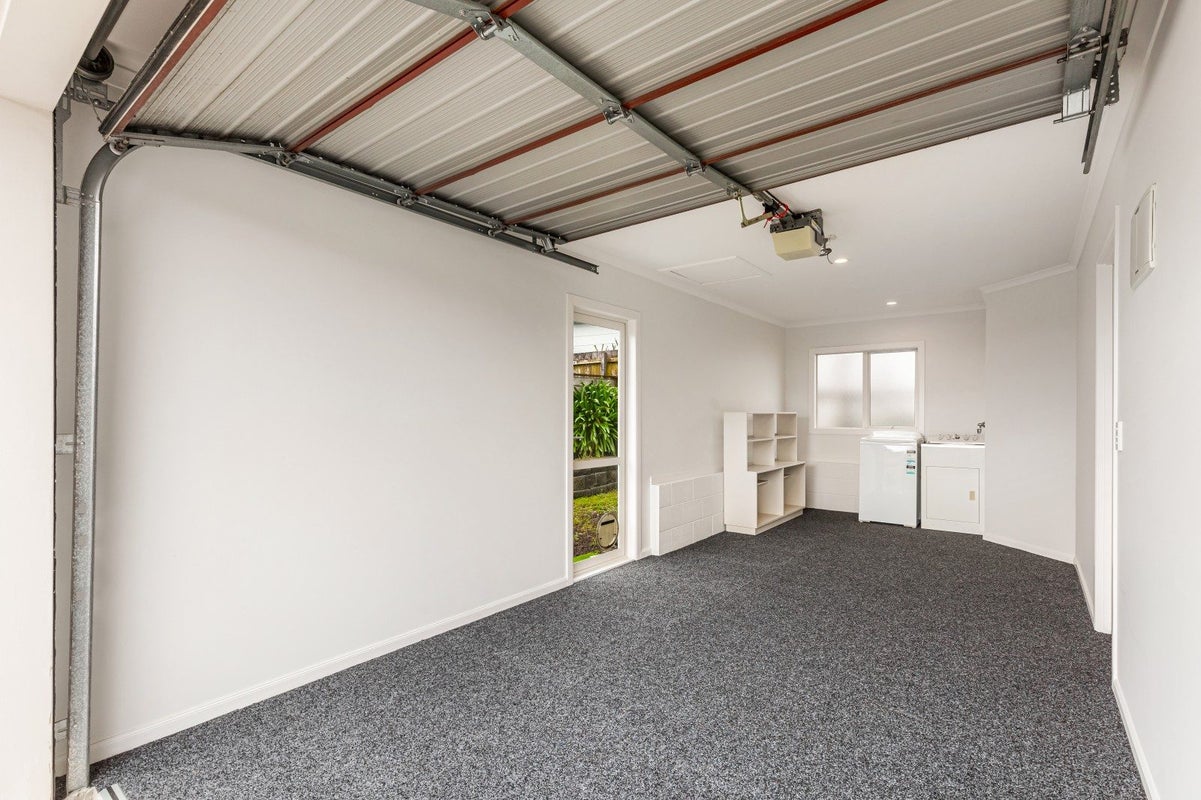 1/920 East Coast Road, Northcross, Auckland - Carousel 13
