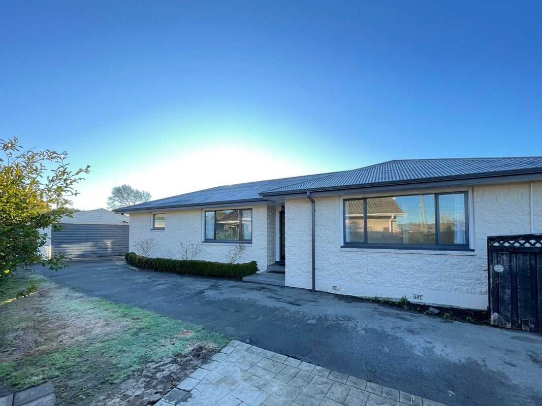 14 Vardon Crescent, Shirley, Christchurch - Carousel 15