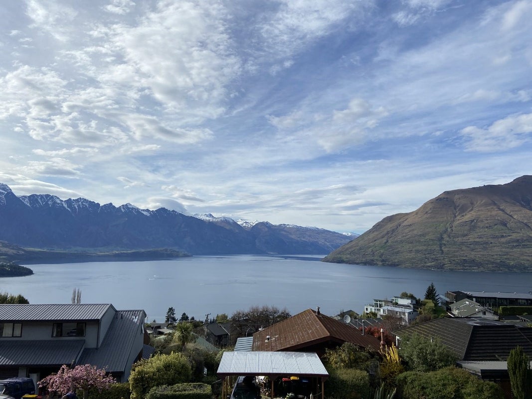 54A Wynyard Crescent, Fernhill, Queenstown - Carousel 2