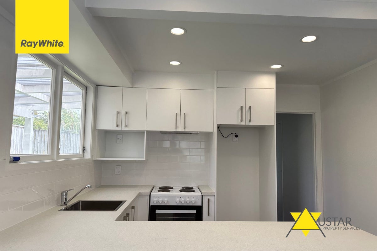 23 Arlette Place, Massey, Auckland - Carousel 2