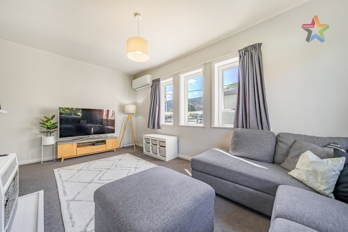 129 Waiwhetu Road, Waterloo, Lower Hutt - Carousel 2