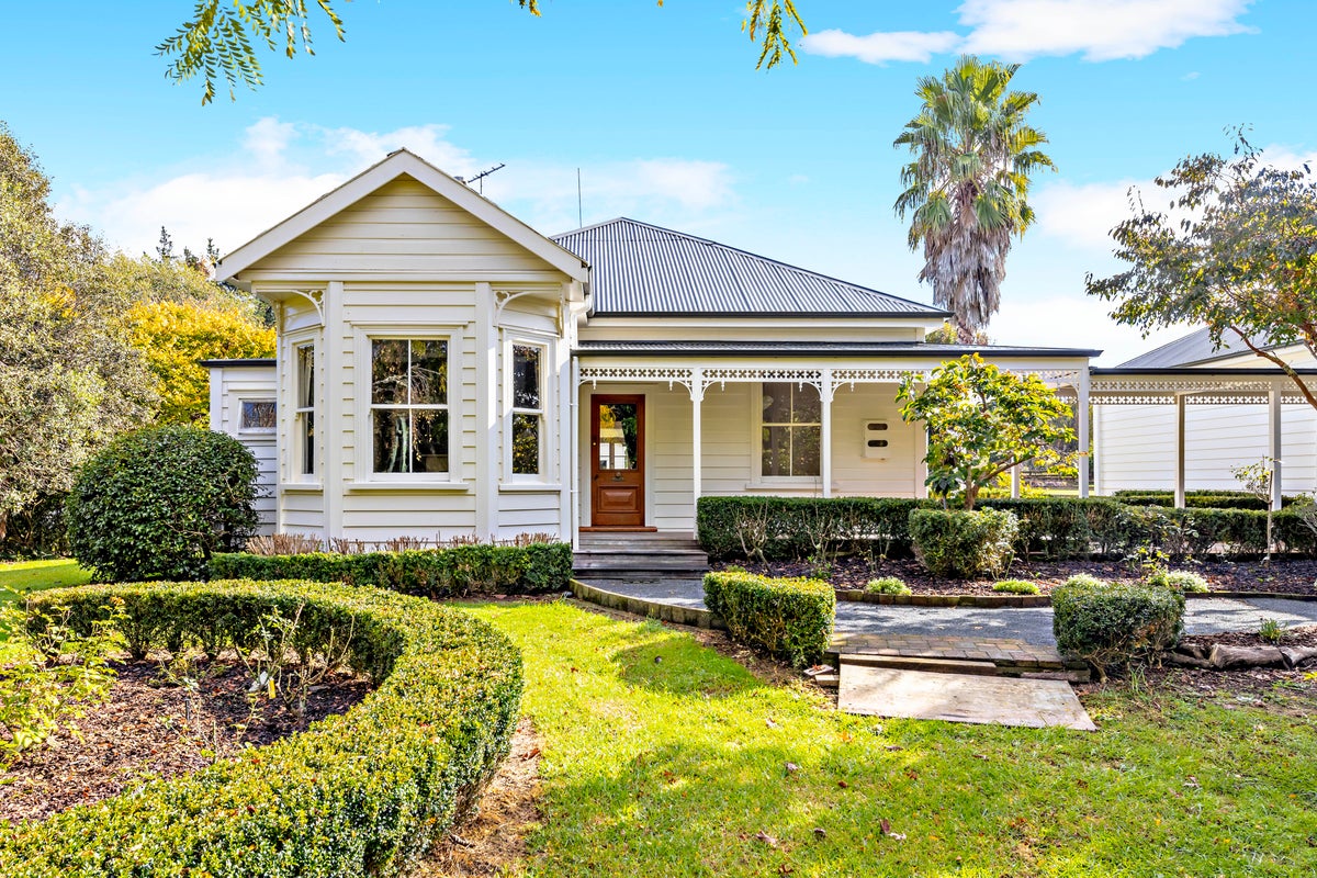 88A Ranfurly Road, Alfriston, Auckland - Carousel 1